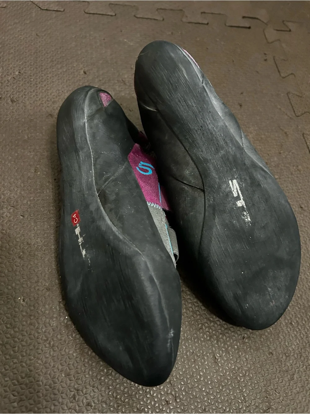 Women’s Five Ten Rogue VCS Climbing Shoe
